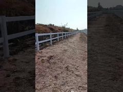 3 ریل سیم میش حصار محیط زیست دوستانه سفید وینیل اسب حصار پانل