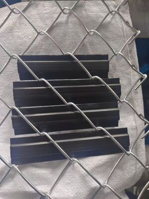 فولاد سنگین 2'X 2'9 گالوانیزه زنجیر لینک گالوانیزه حصار سیم میش الماس